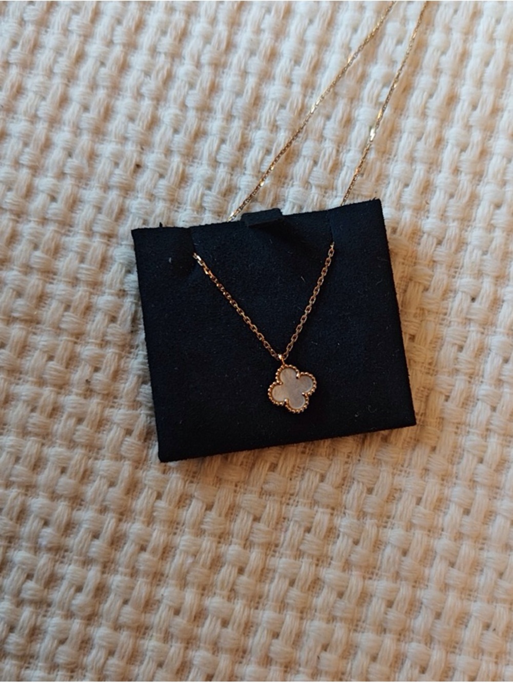 Excellent Used Condition VCA Necklace - Picture 5 of 6